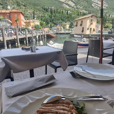 Benaco Szálloda 3*
