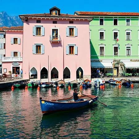Szálloda Benaco 3*