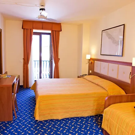 Szálloda Benaco Torbole Sul Garda